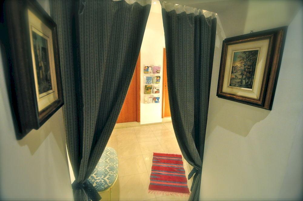 Babuino 127 Rooms Rome Exterior photo
