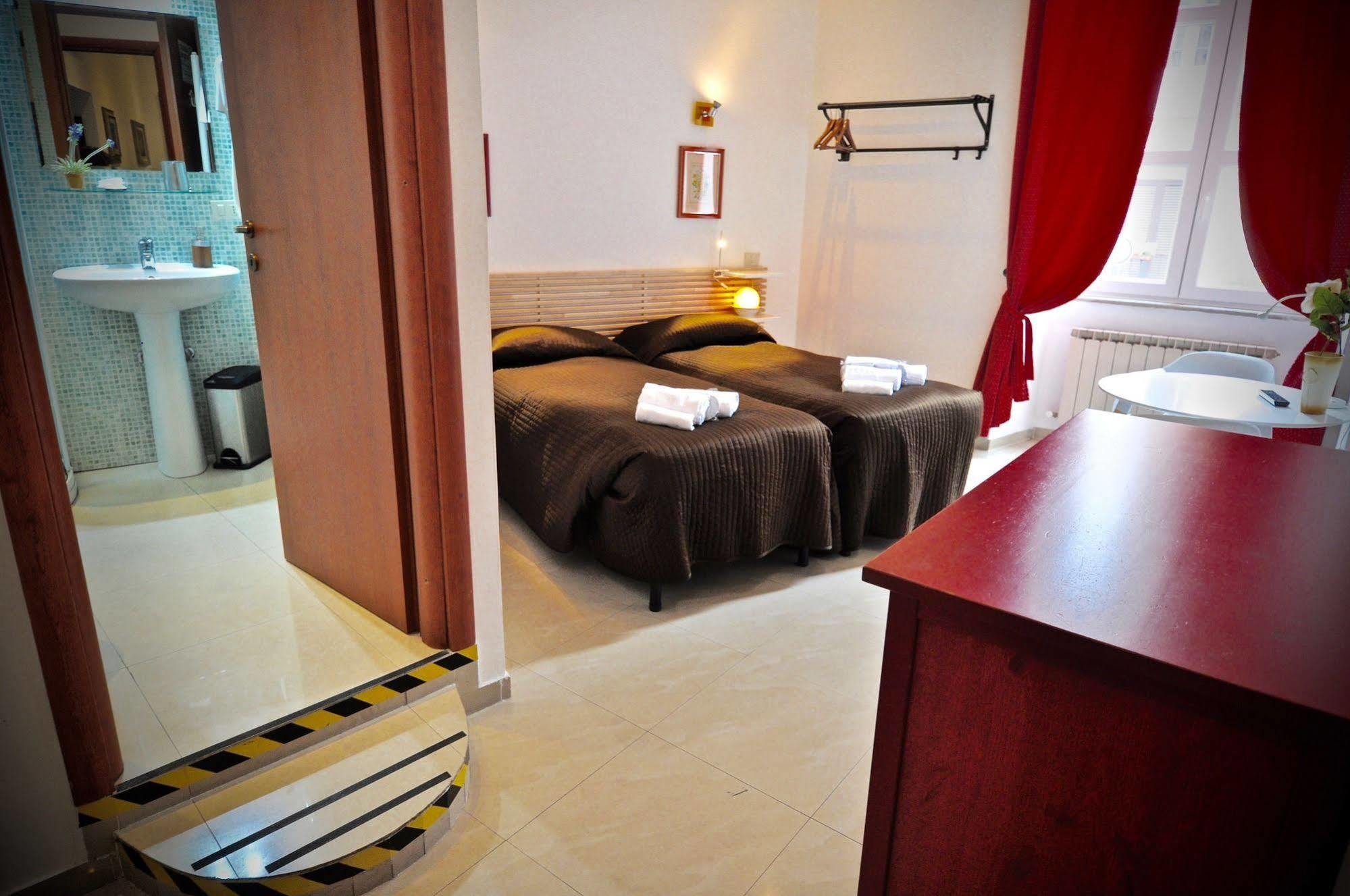 Babuino 127 Rooms Rome Exterior photo