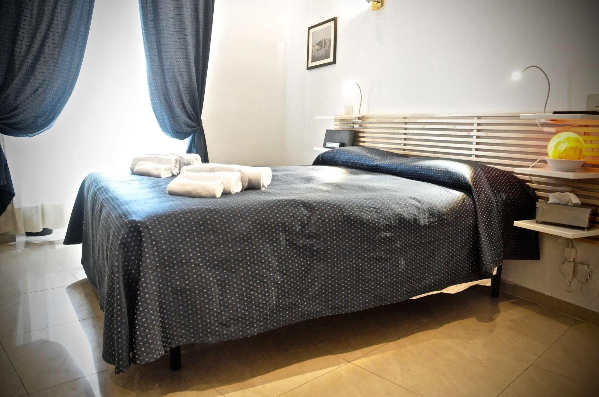 Babuino 127 Rooms Rome Exterior photo